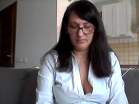 Snapshot of Elena48324 chatting on June 2026 09:36:02 AM Elena48324 online show from June 2026 09:36:02 AM