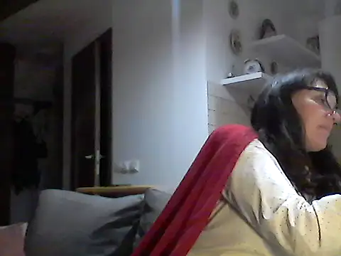 Elena48324 online show from November 2025 06:41:01 PM