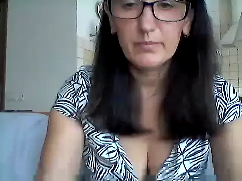 Snapshot of Elena48324 chatting on July 2026 10:11:01 AM Elena48324 online show from July 2026 10:11:01 AM