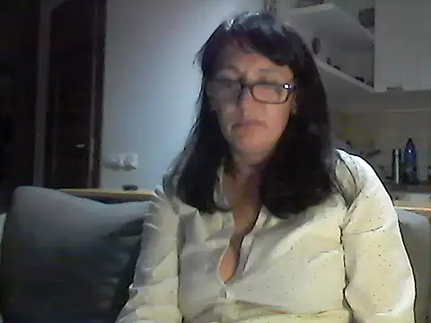 Snapshot of Elena48324 chatting on October 2025 05:47:01 PM Elena48324 online show from October 2025 05:47:01 PM