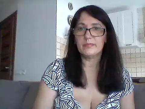 Snapshot of Elena48324 chatting on June 2026 10:10:01 AM Elena48324 online show from June 2026 10:10:01 AM