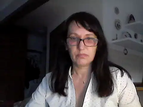 Elena48324 online show from April 2026 05:26:02 PM
