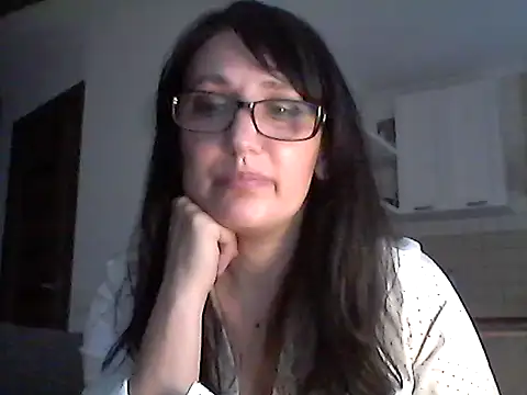 Elena48324 online show from May 2026 05:28:01 PM