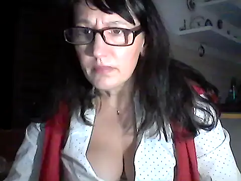 Elena48324 online show from February 2026 03:31:02 PM