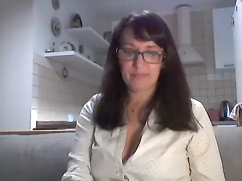Elena48324 online show from May 2026 05:43:02 PM