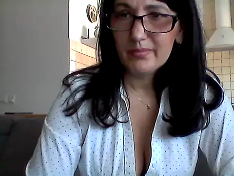 Elena48324 online show from May 2026 09:35:02 AM