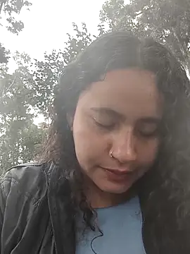 Yaya watson online show from December 2025 06:19:01 PM