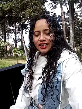 Yaya watson online show from October 2025 06:53:01 PM