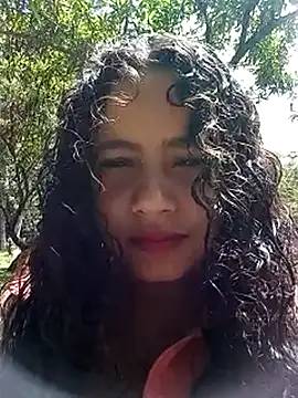 Yaya watson online show from September 2025 06:15:01 PM