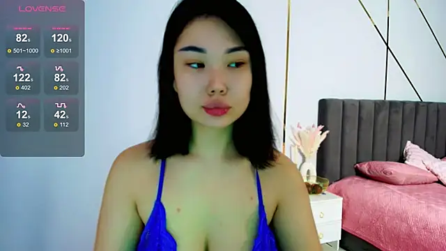 hwa rin online show from November 2025 04:11:01 PM