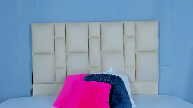 Zafiro  Brown online show from December 2025 11:57:01 AM