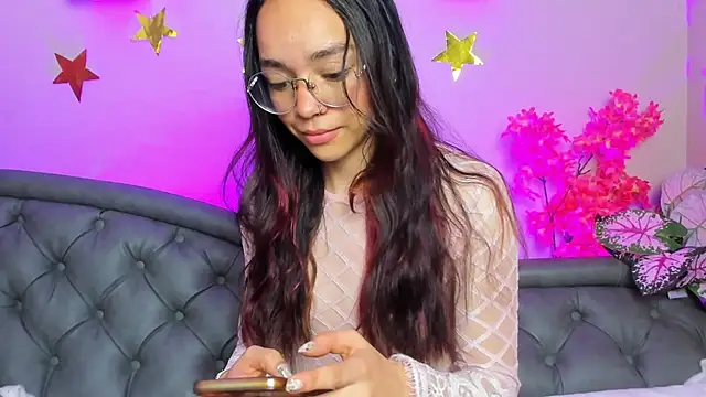 Dafne Mel online show from November 2025 09:59:02 PM