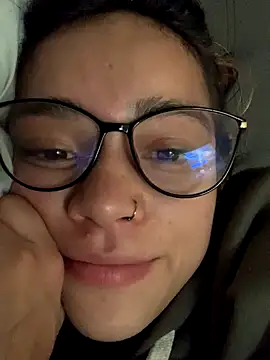 Dafne Mel online show from September 2025 06:13:01 PM