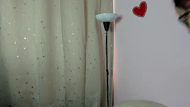 Dafne Mel online show from February 2026 01:30:01 PM