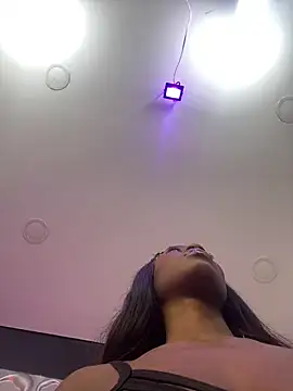 Skylar Smith  online show from February 2026 12:05:02 PM