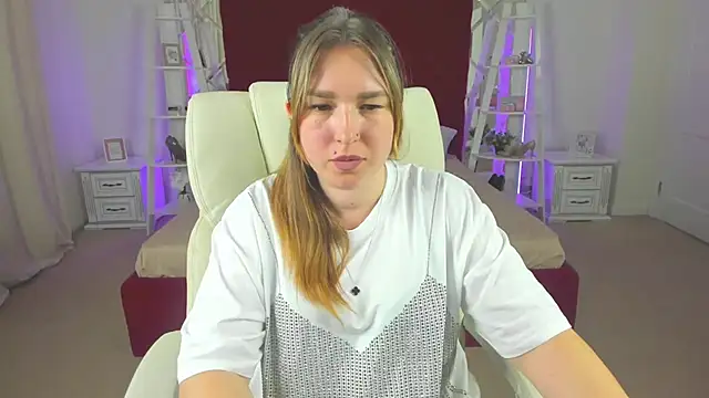 Sofii darling online show from March 2026 05:35:01 PM