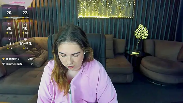 Sofii darling online show from May 2026 04:41:02 AM