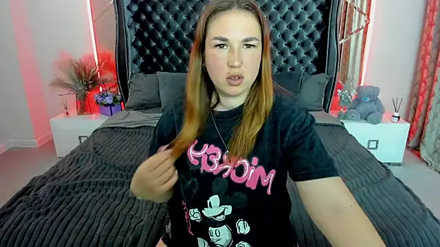 Sofii darling online show from May 2026 04:45:02 PM