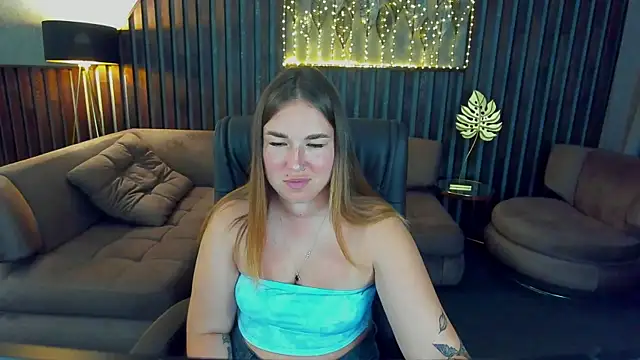 Snapshot of Sofii_darling chatting on July 2026 04:30:02 PM Sofii darling online show from July 2026 04:30:02 PM