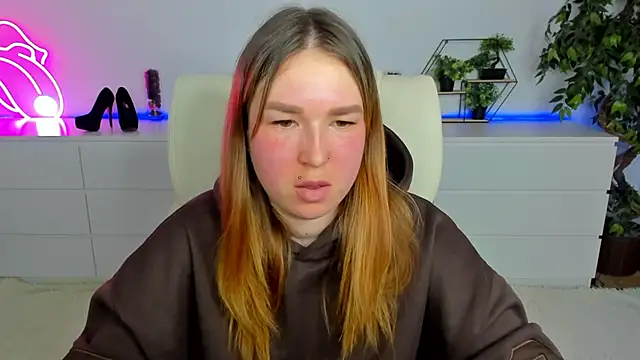 Sofii darling online show from February 2026 05:35:01 PM