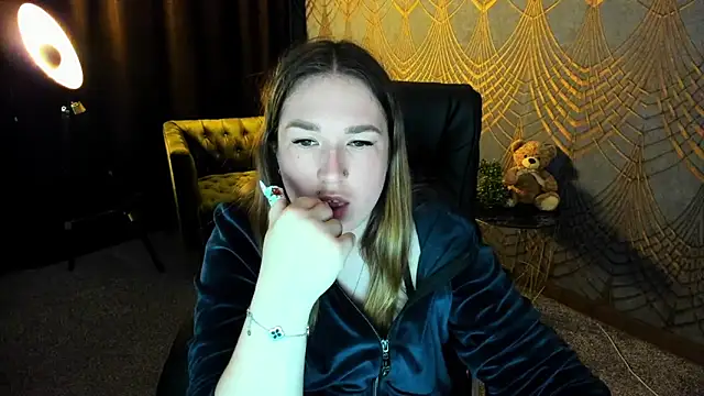 Sofii darling online show from April 2026 06:10:01 PM