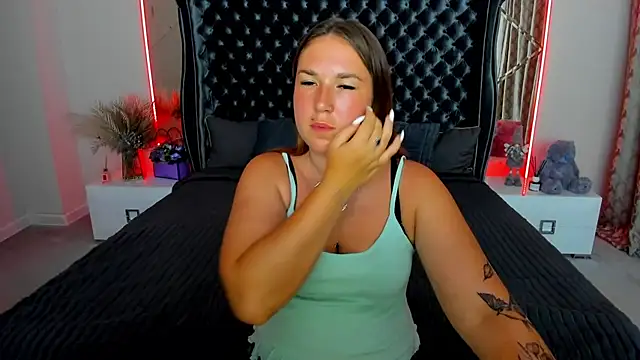 Snapshot of Sofii_darling chatting on July 2026 06:10:02 PM Sofii darling online show from July 2026 06:10:02 PM