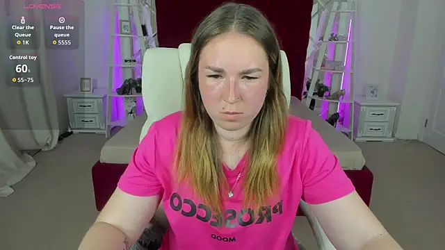 Sofii darling online show from May 2026 04:32:01 PM