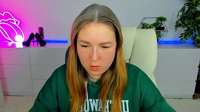 Sofii darling online show from February 2026 05:32:01 PM