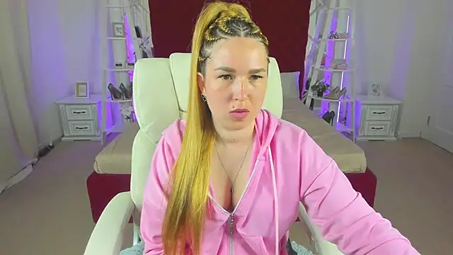 Sofii darling online show from March 2026 04:30:02 PM