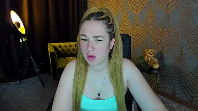 Sofii darling online show from April 2026 04:43:02 PM