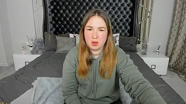 Sofii darling online show from March 2026 06:19:01 PM