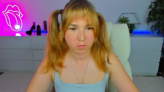 Sofii darling online show from October 2025 06:55:02 PM