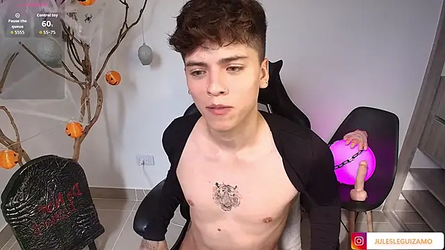 stev austin  online show from October 2025 08:31:01 PM