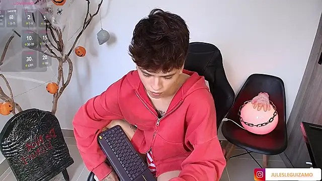 stev austin  online show from October 2025 06:05:01 PM