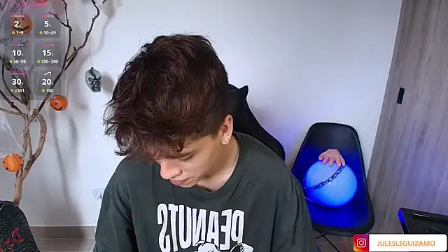 stev austin  online show from October 2025 07:15:01 PM