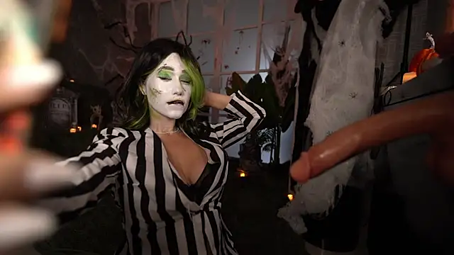 heylixie   online show from October 2025 01:05:01 AM