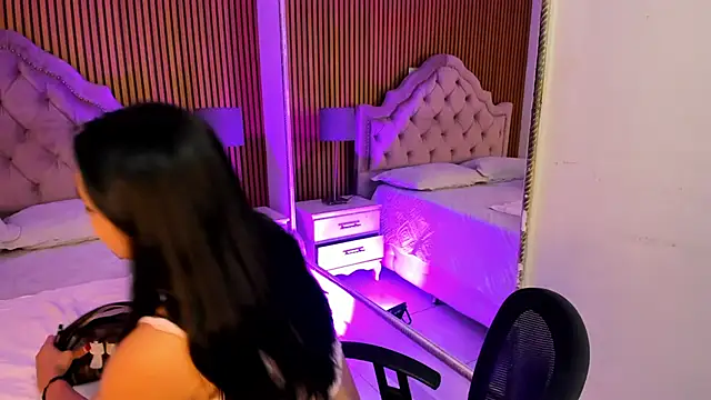 Starbutterflyy  online show from November 2025 04:07:01 AM