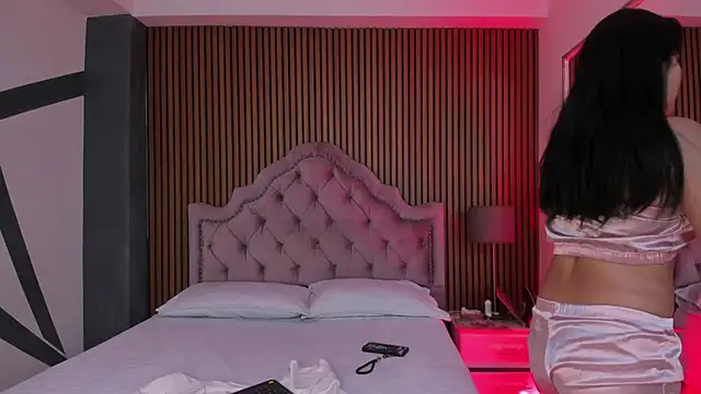 Starbutterflyy  online show from October 2025 04:02:02 AM