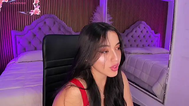 Starbutterflyy  online show from March 2026 05:00:01 AM