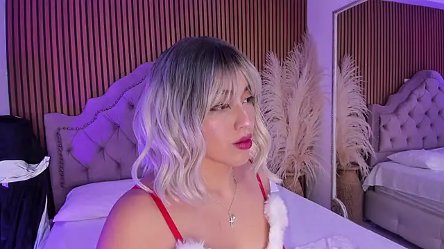 Snapshot of Starbutterflyy_ chatting on December 2025 03:41:02 AM Starbutterflyy online show from December 2025 03:41:02 AM