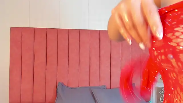 ashley Olsen online show from November 2025 03:54:02 AM