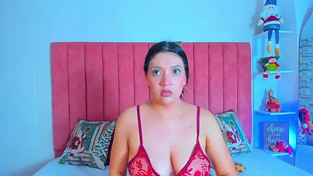 ashley Olsen online show from November 2025 03:07:02 AM