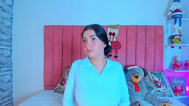 ashley Olsen online show from November 2025 03:17:02 AM