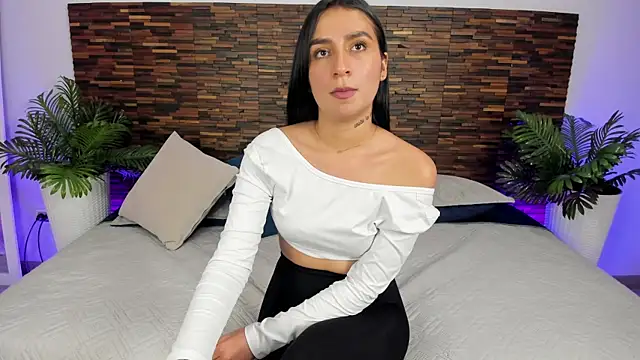 Snapshot of debra_win chatting on November 2025 06:03:02 AM debra win online show from November 2025 06:03:02 AM