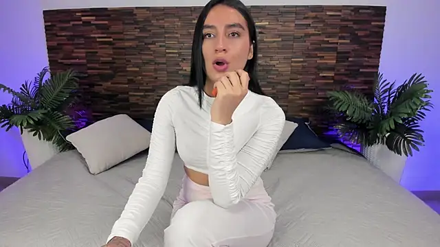 debra win online show from October 2025 04:01:01 AM