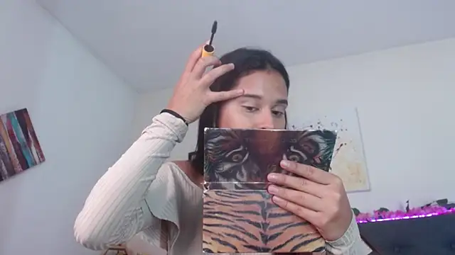 valentini villa online show from October 2025 07:24:02 PM