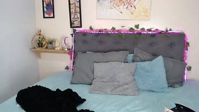 valentini villa online show from February 2026 07:32:02 PM