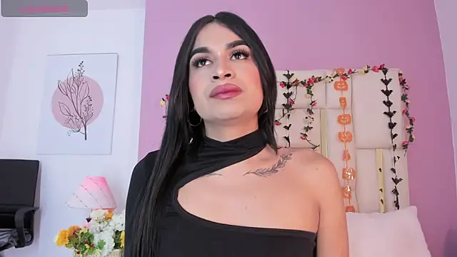 Snapshot of Silvana-Castro chatting on October 2025 11:11:02 AM Silvana-Castro online show from October 2025 11:11:02 AM