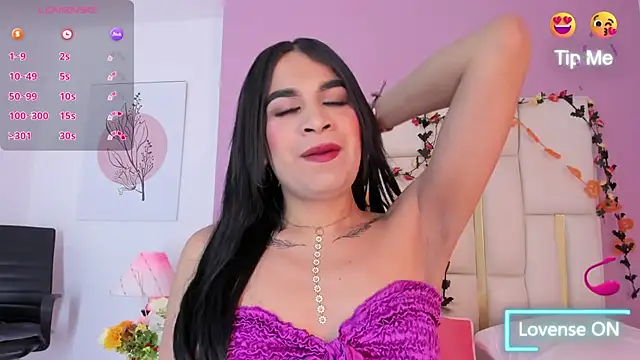 Snapshot of Silvana-Castro chatting on October 2025 11:55:01 AM Silvana-Castro online show from October 2025 11:55:01 AM