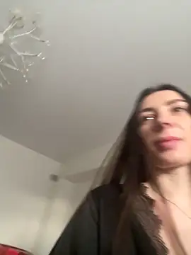 AmandaStoun online show from November 2025 12:31:01 PM